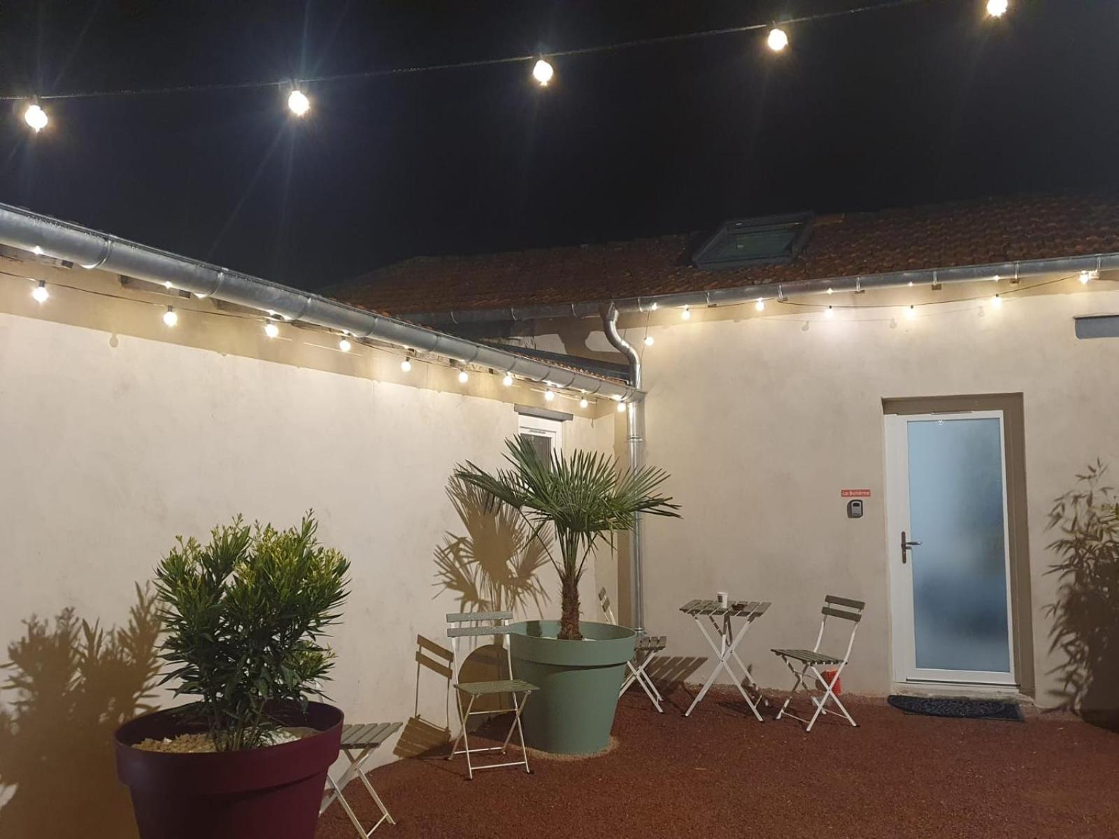 Le Boheme, Sauna & Spa Riorges Exterior foto